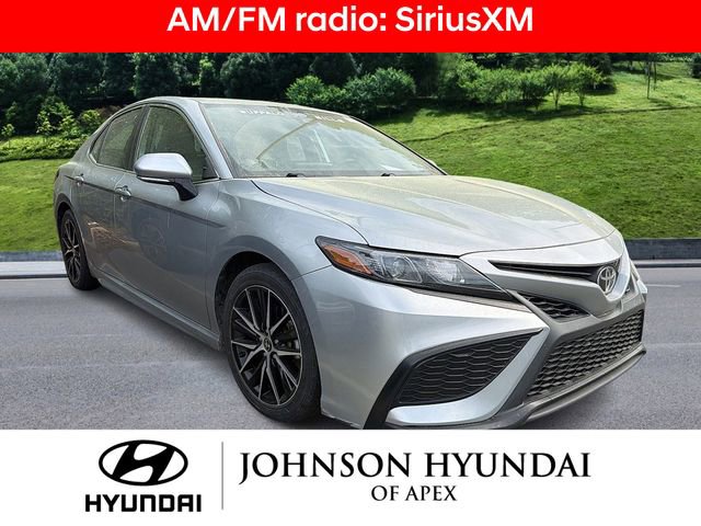 Used 2021 Toyota Camry SE w/ Cold Weather Package