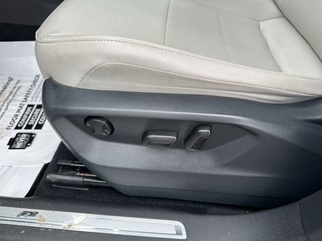 Used 2021 Volkswagen Tiguan SE R-Line AWD/4WD image 17