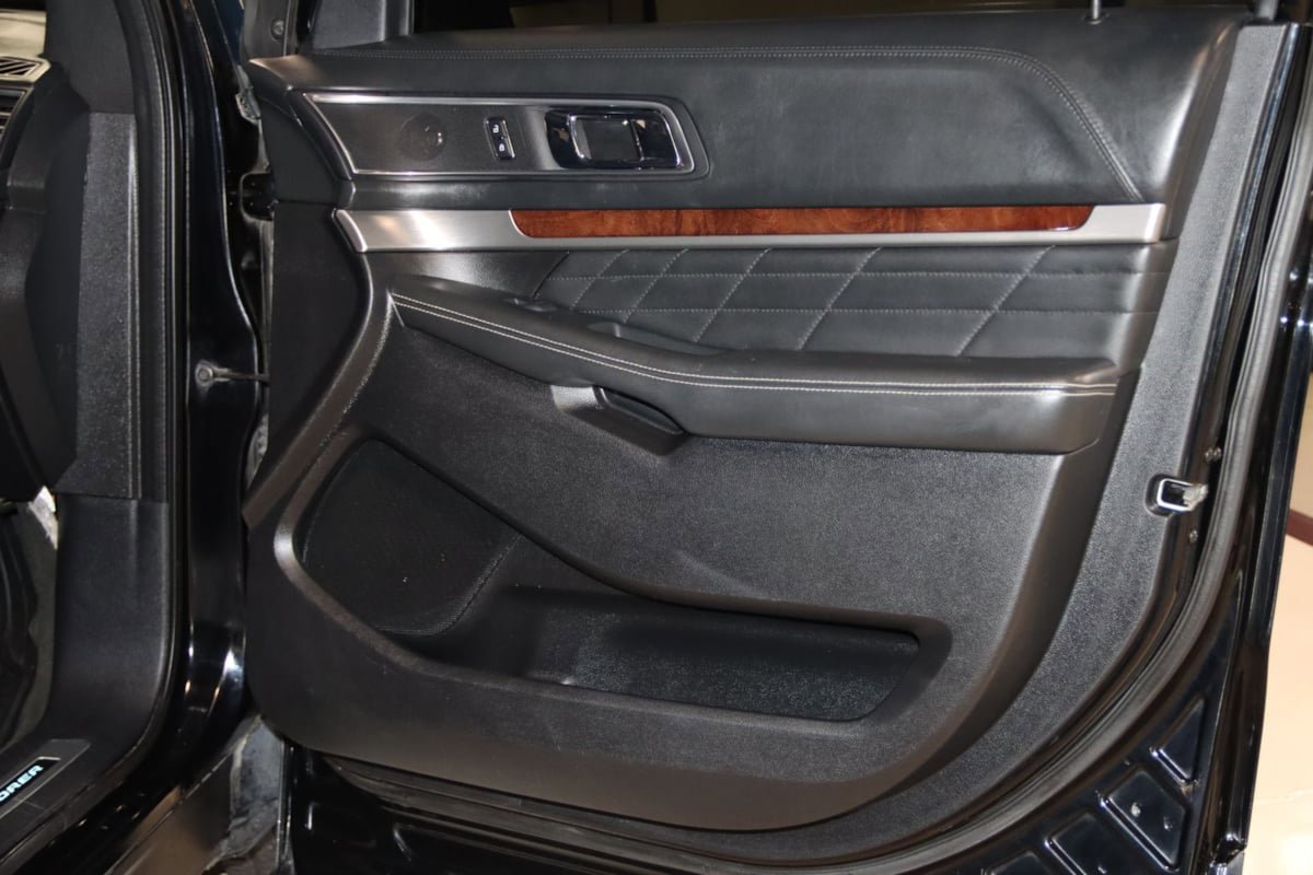 Used 2016 Ford Explorer Platinum AWD/4WD image 64