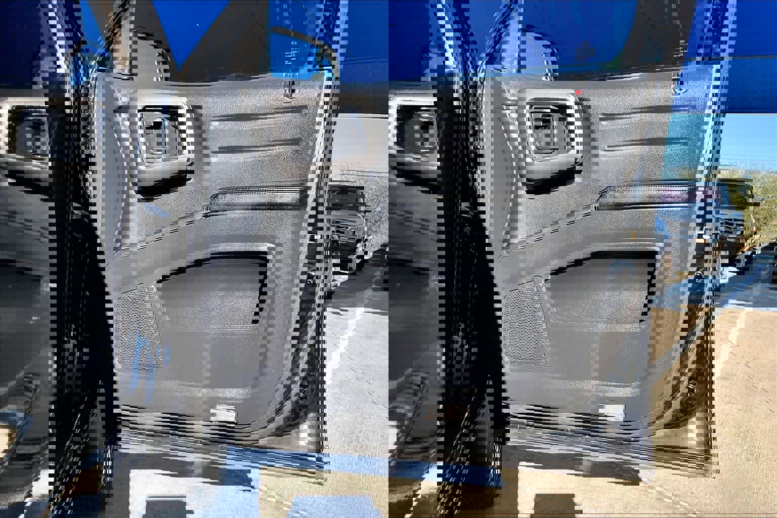 Used 2014 Honda Ridgeline SE image 22