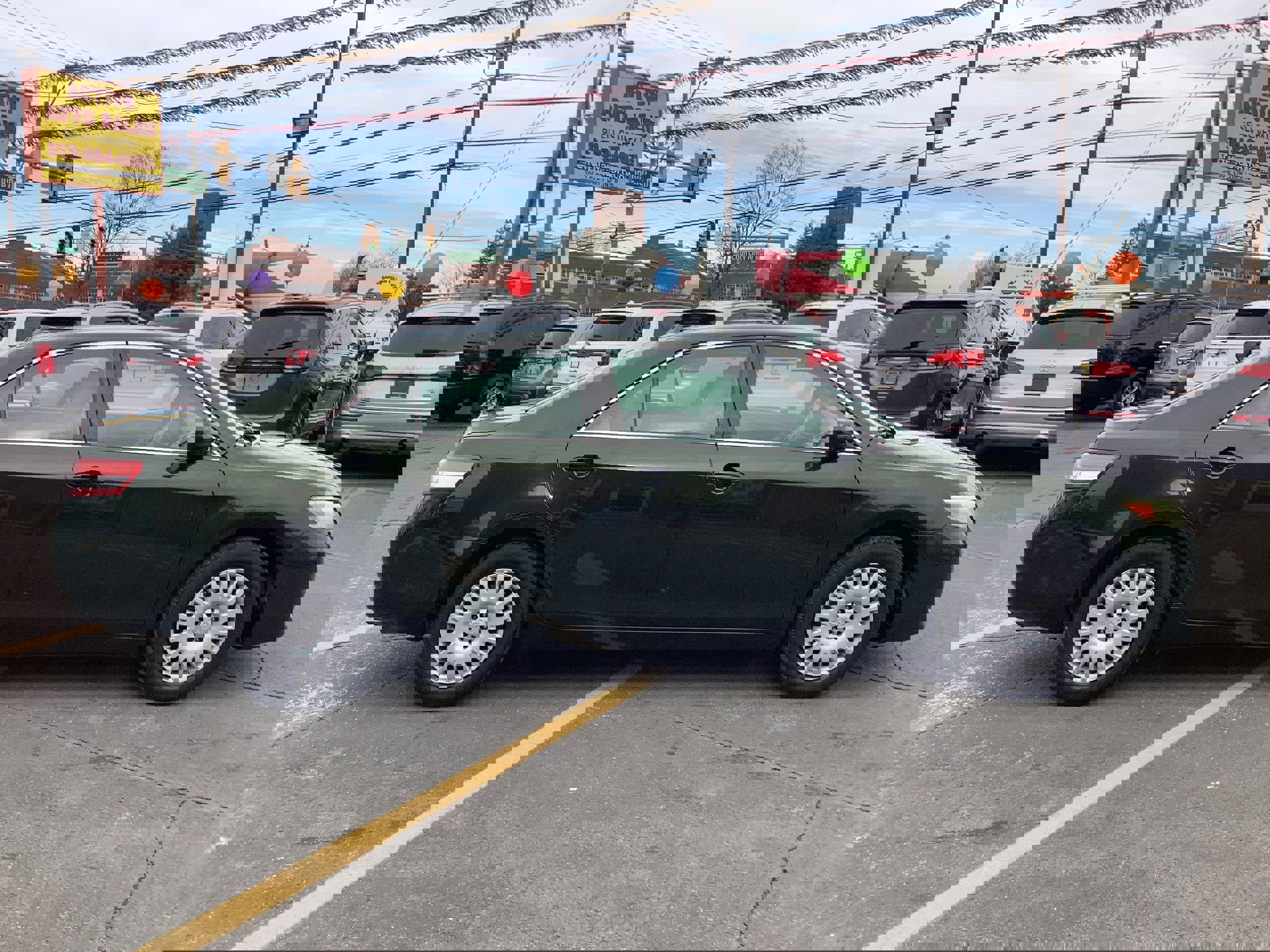 Used 2011 Toyota Camry LE image 8