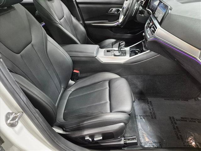 Used 2022 BMW 330i Sedan w/ Driving Assistance Package RWD image 22