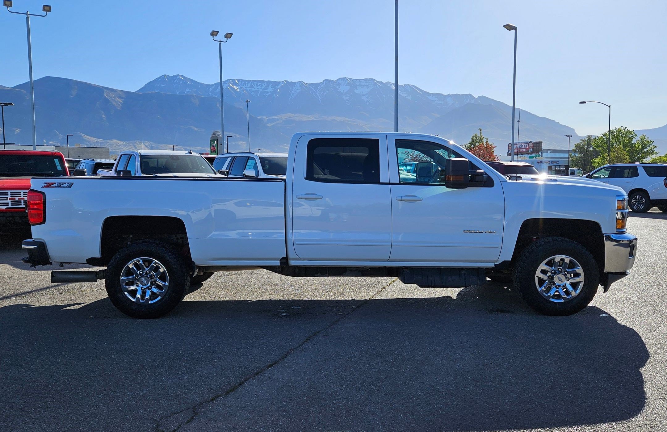 Used 2018 Chevrolet Silverado 3500 LT w/ LT Convenience Package AWD/4WD image 2