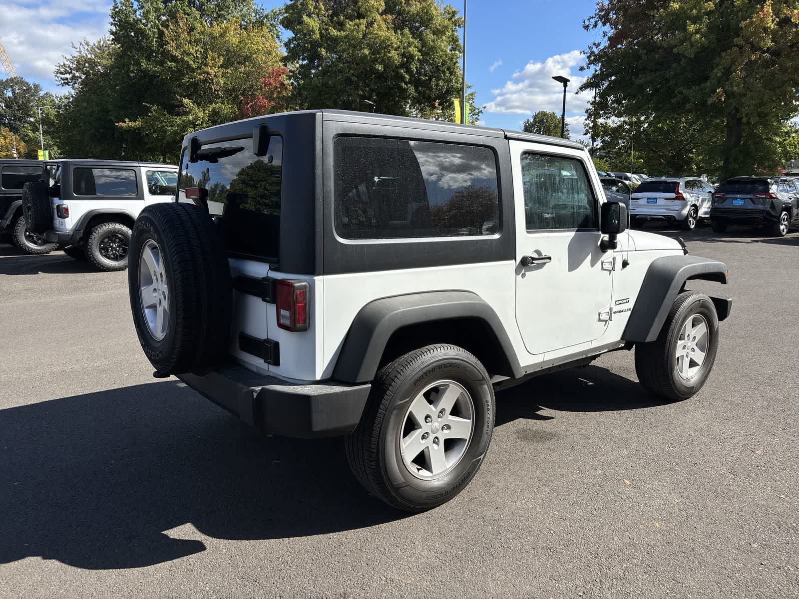Used 2017 Jeep Wrangler Sport w/ Quick Order Package 24S AWD/4WD image 4