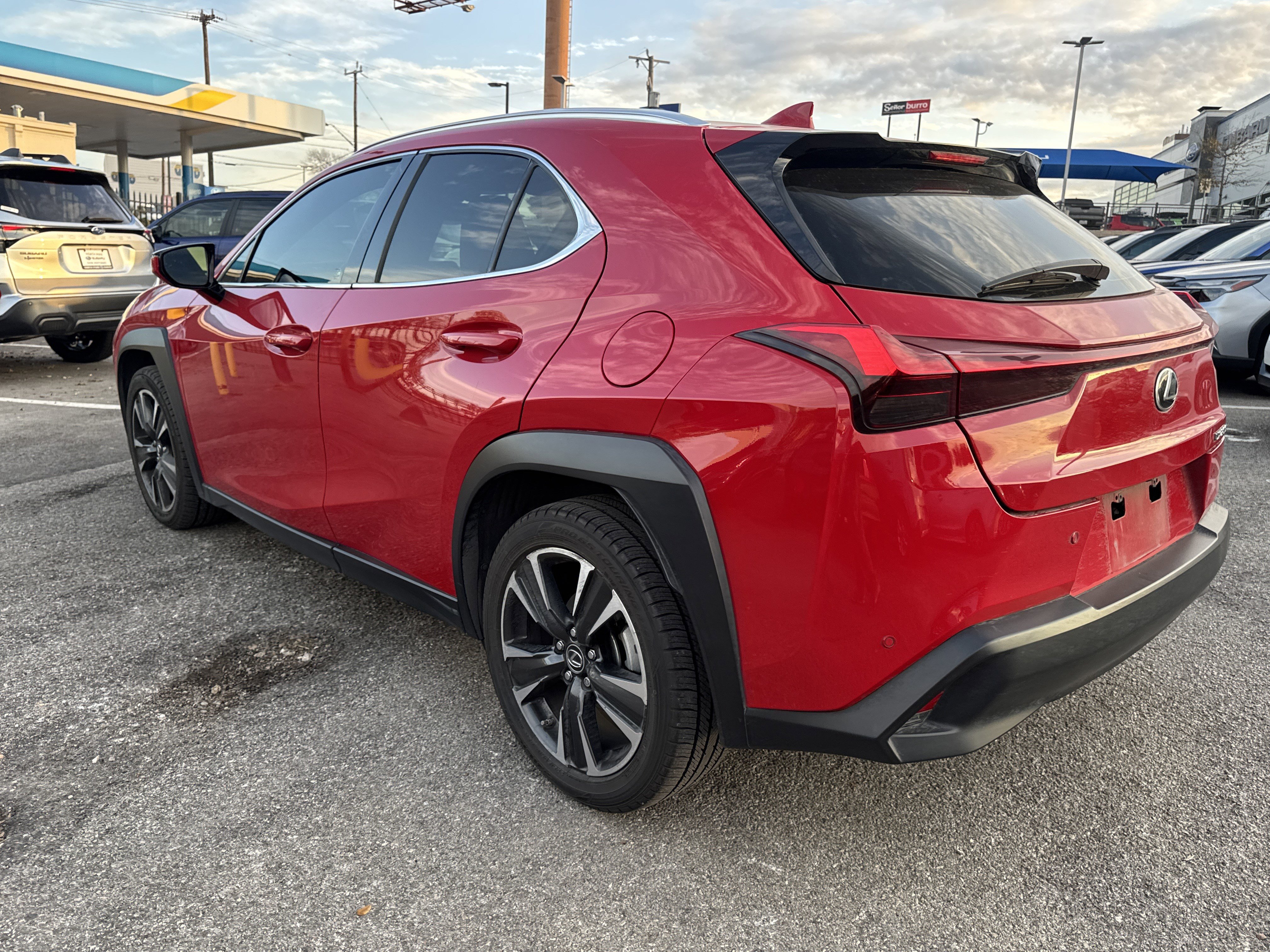 Used 2020 Lexus UX 200 w/ Accessory Package 2 image 5