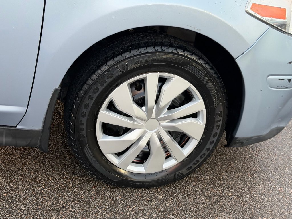 Used 2011 Nissan Versa 1.8 S w/ Plus Pkg FWD image 9
