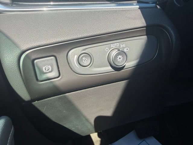 Used 2018 Buick Enclave Premium FWD image 11