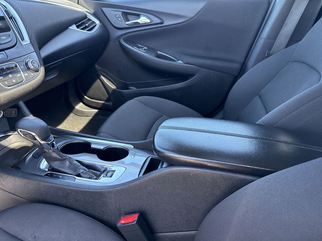 Used 2023 Chevrolet Malibu LT image 23