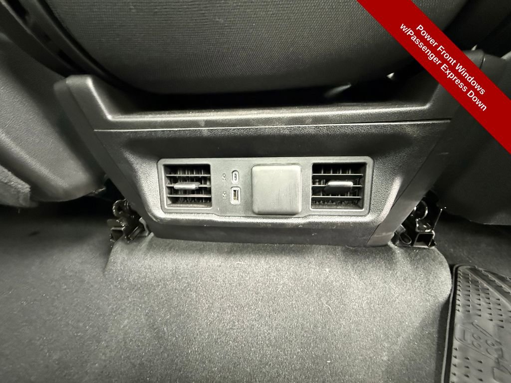 Used 2024 Chevrolet Silverado 1500 LT image 35