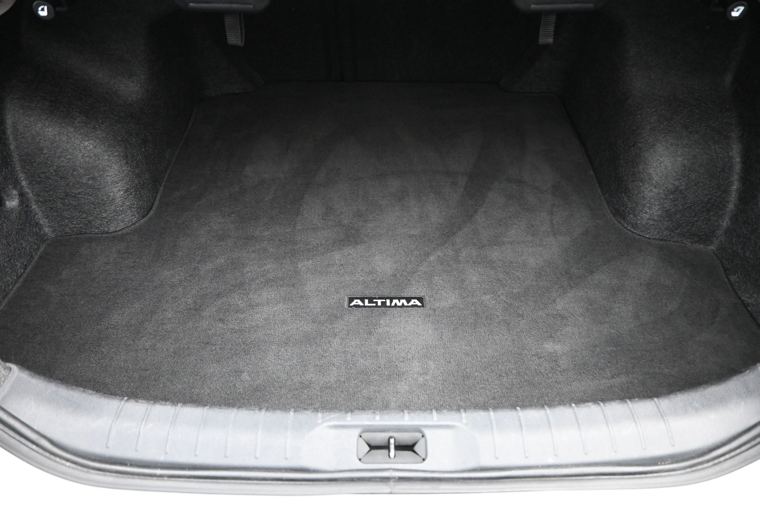 Used 2025 Nissan Altima 2.5 SV FWD image 22