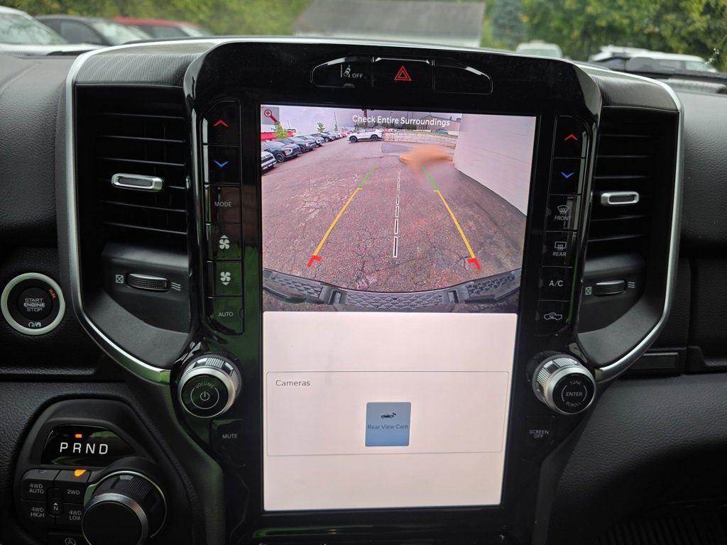 New 2026 RAM 1500 4x4 Crew Cab image 12