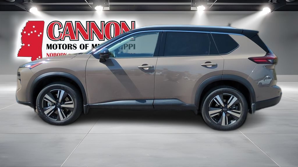 Used 2025 Nissan Rogue SL w/ Tech Package AWD/4WD image 8