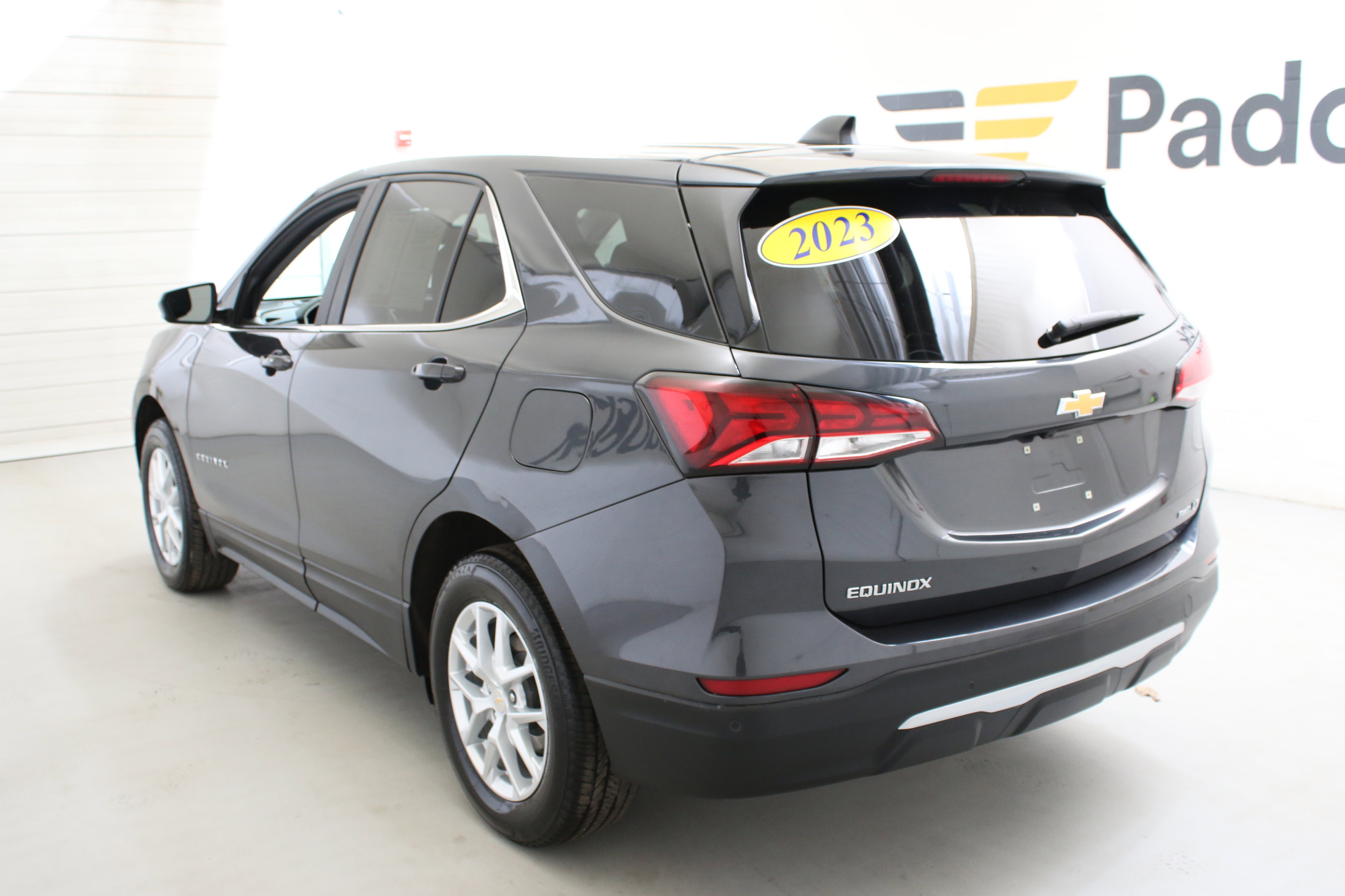 Used 2023 Chevrolet Equinox LT image 6