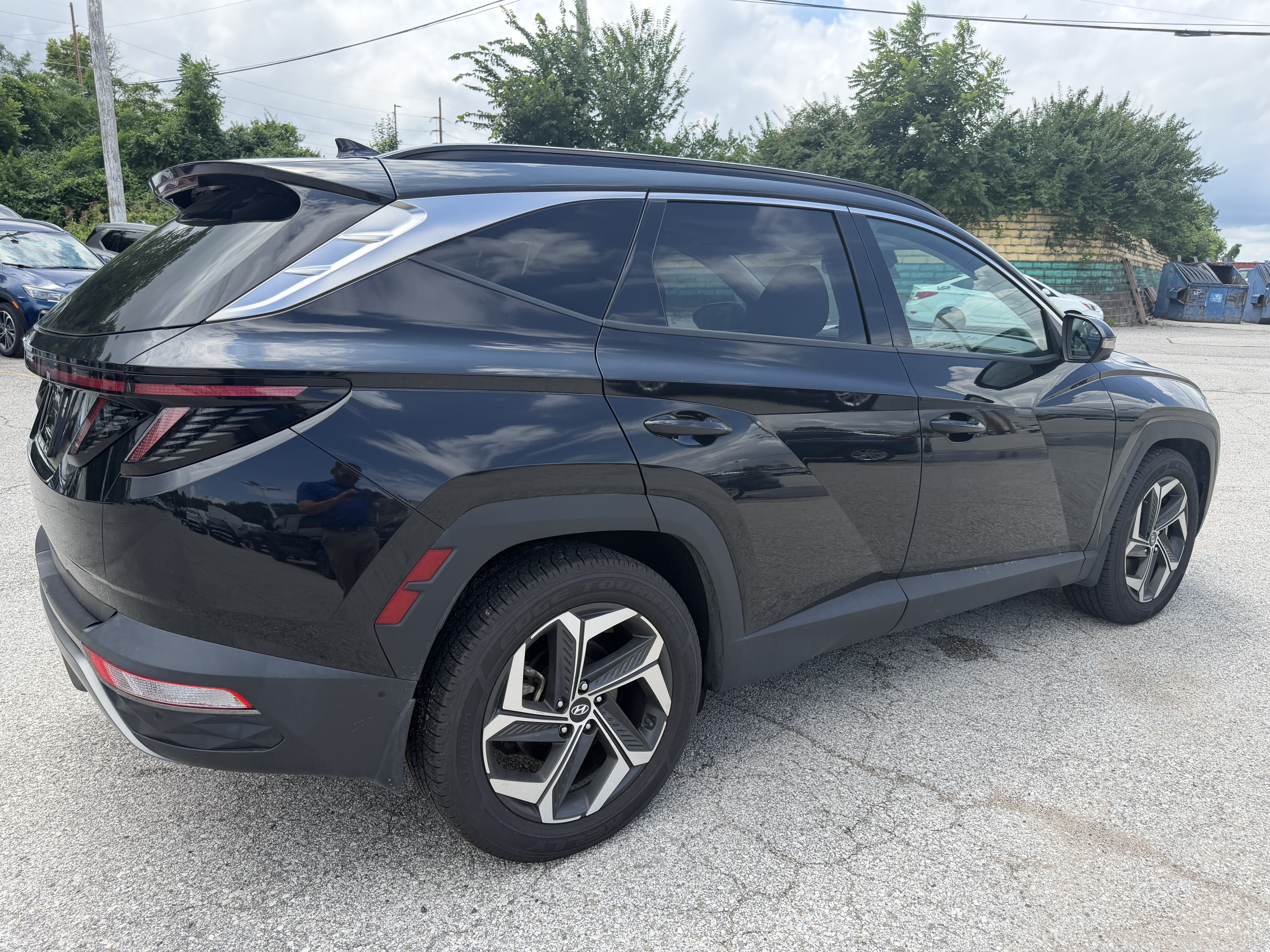 Used 2022 Hyundai Tucson Limited w/ Cargo Package FWD image 7
