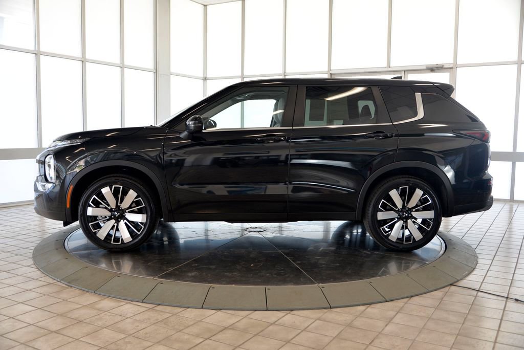Used 2026 Mitsubishi Outlander SE AWD/4WD image 6