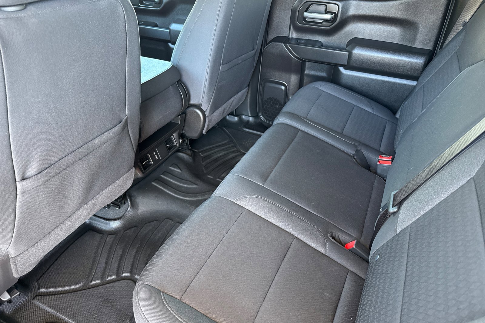 Used 2025 GMC Sierra 1500 Pro w/ Graphite Edition image 15