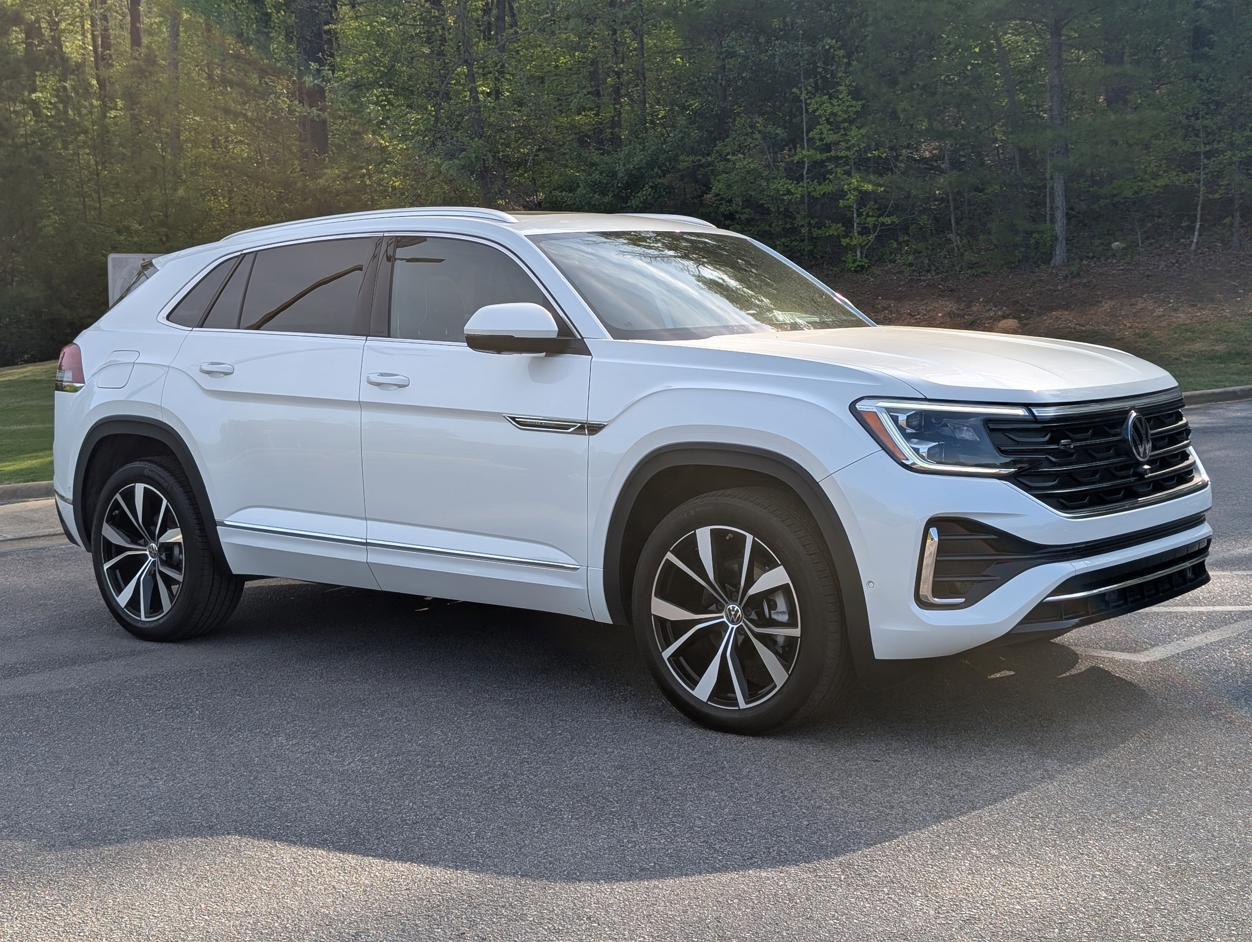 Used 2024 Volkswagen Atlas Cross Sport SEL Premium R-Line image 11
