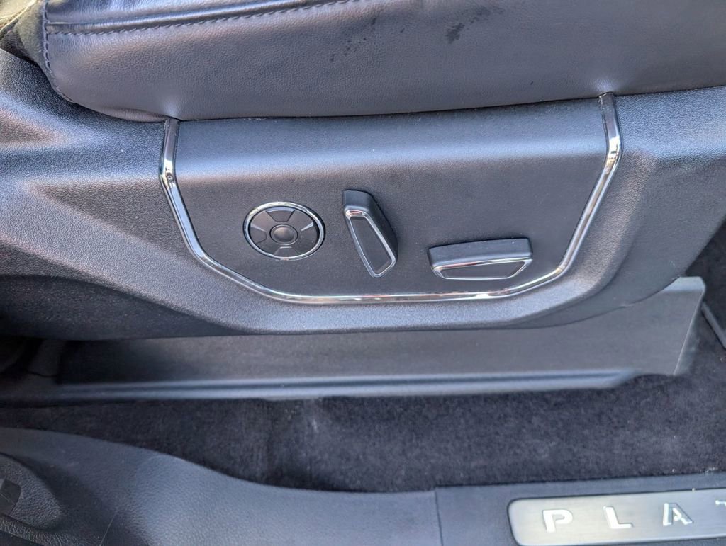 Used 2021 Ford Expedition Platinum image 49