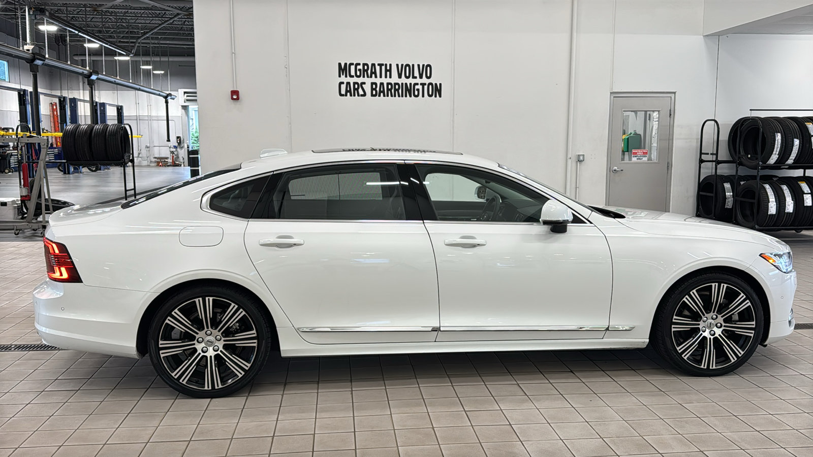 Certified 2023 Volvo S90 B6 Ultimate AWD/4WD image 4