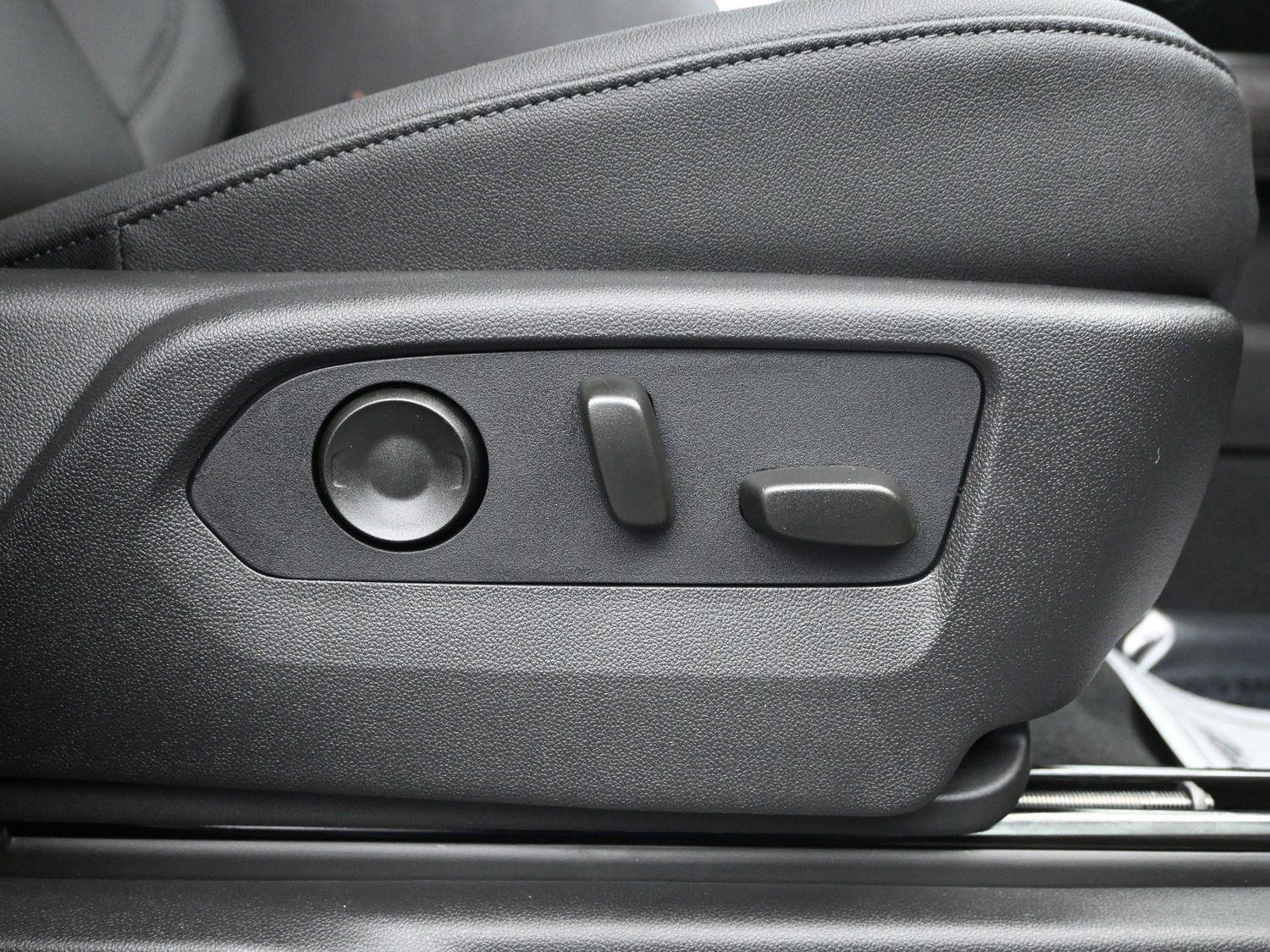 New 2026 Chevrolet Silverado 2500 LTZ w/ LTZ Premium Package image 12