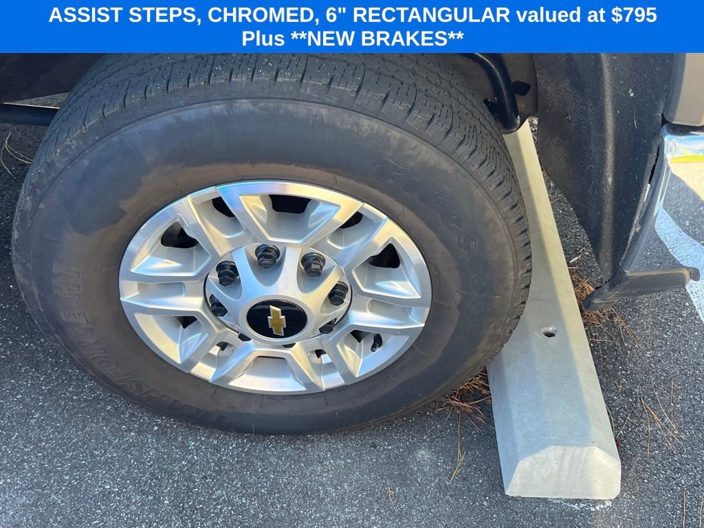 Used 2025 Chevrolet Silverado 2500 LT w/ Convenience Package image 5