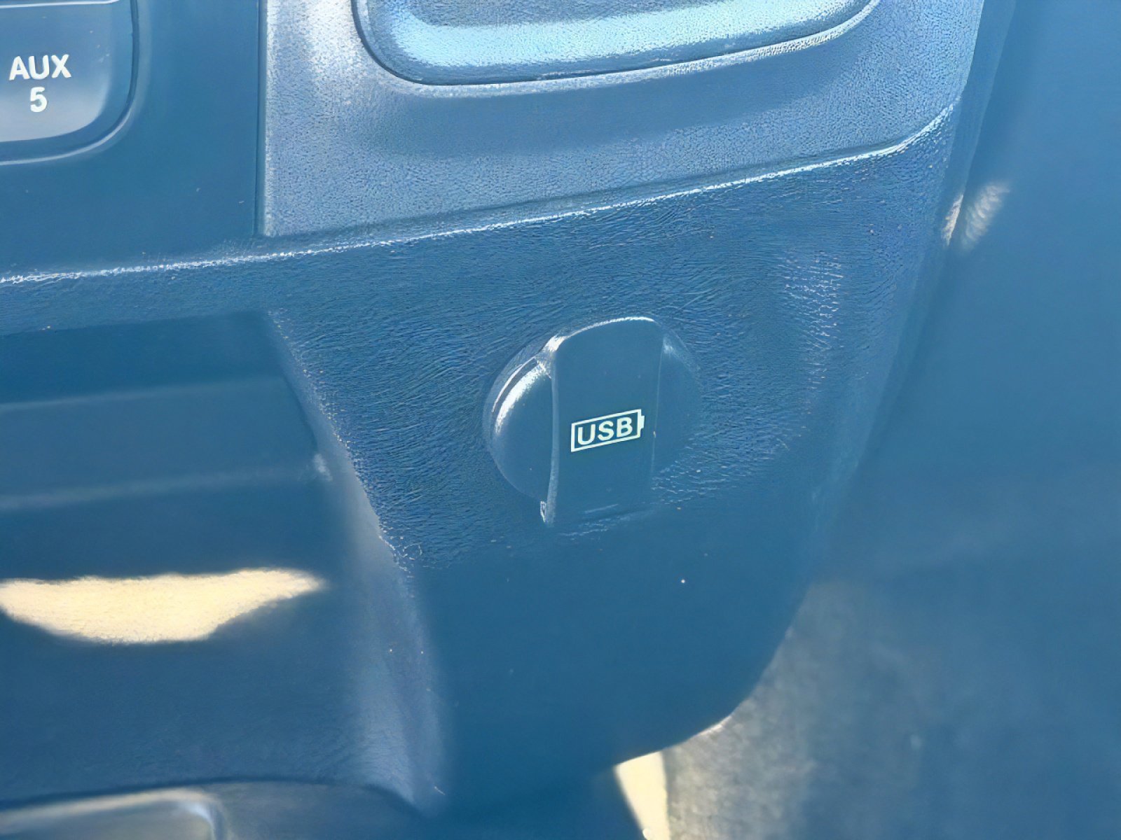 Used 2015 RAM 3500 Tradesman w/ Chrome Appearance Group image 27