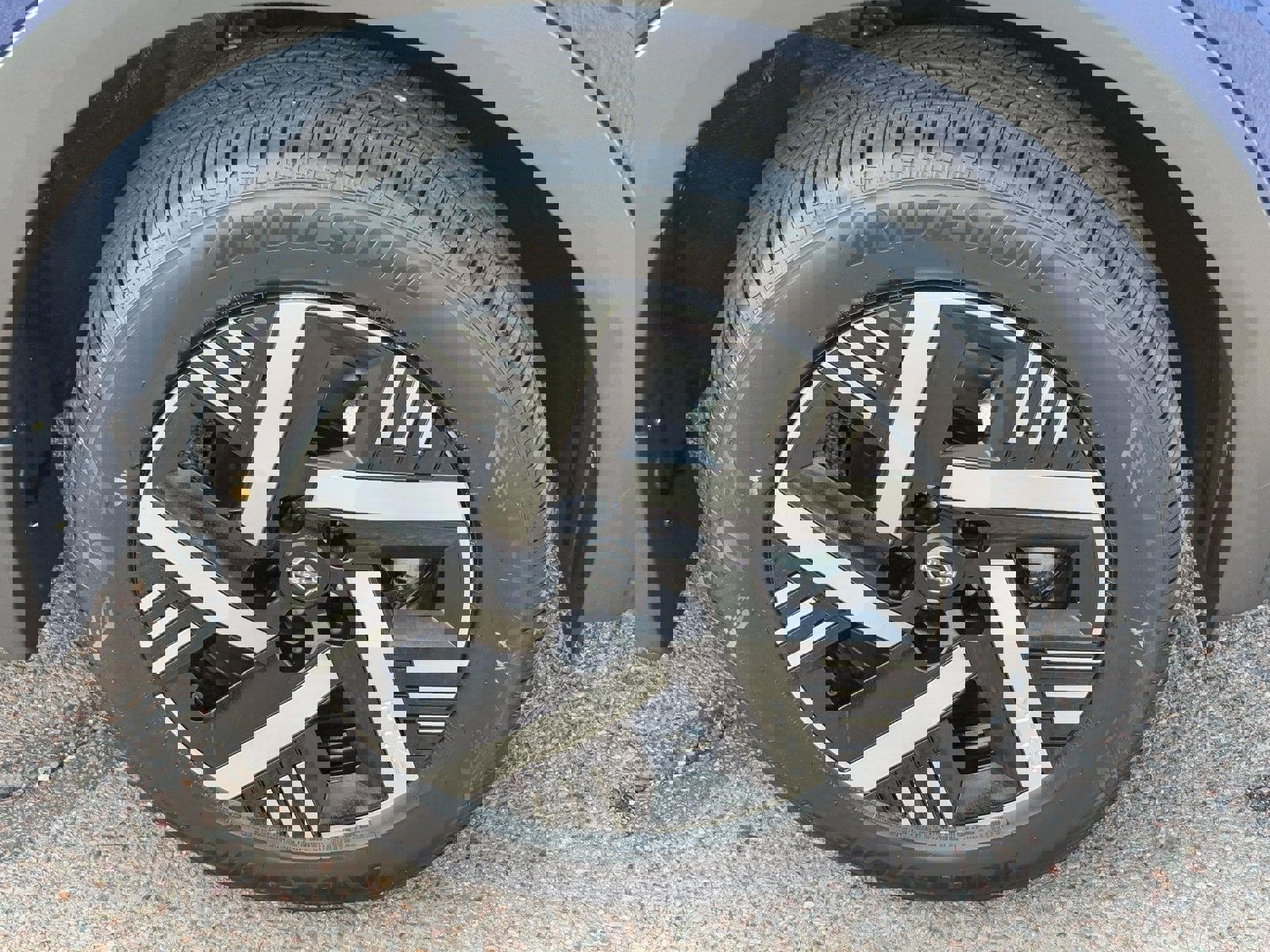 New 2026 Nissan Kicks SV image 10