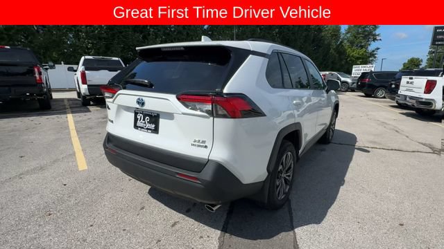 Used 2024 Toyota RAV4 XLE Premium w/ Weather Package AWD/4WD image 8