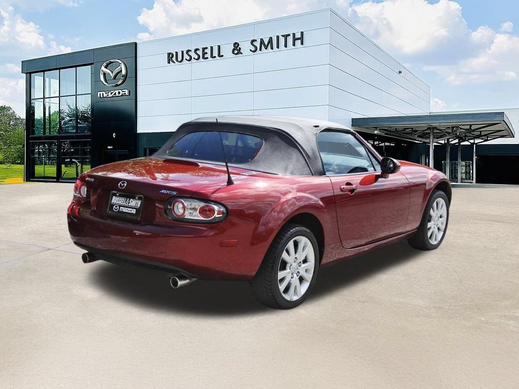 Used 2006 MAZDA MX-5 Miata RWD image 4