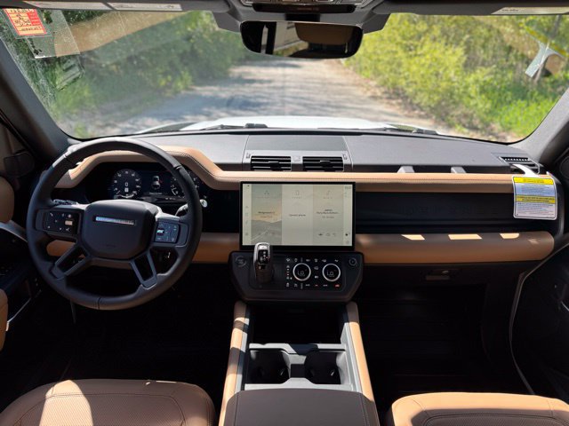 New 2026 Land Rover Defender 110 X-Dynamic SE AWD/4WD image 21
