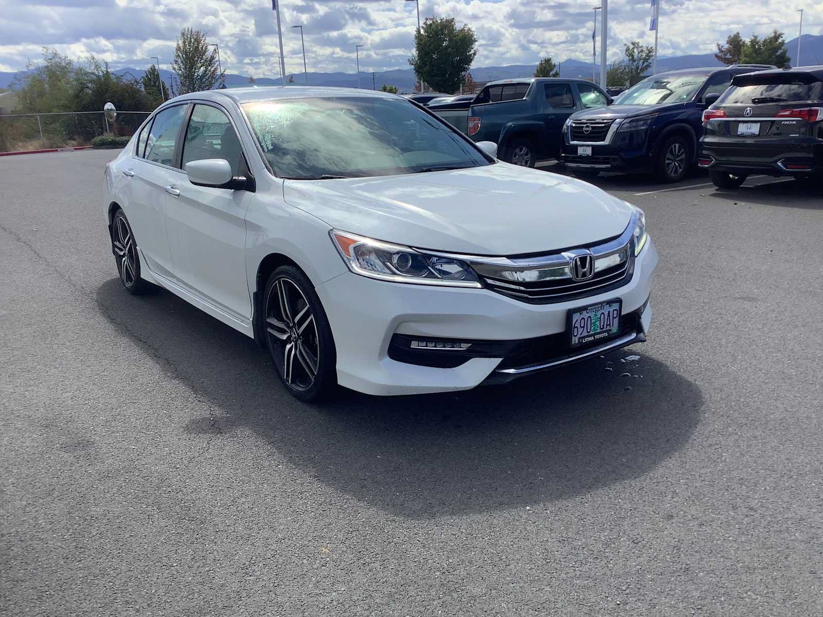 Used 2016 Honda Accord Sport image 8