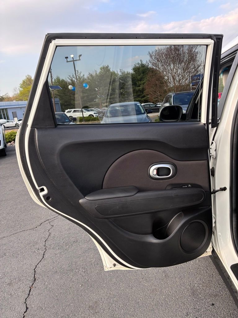 Used 2019 Kia Soul image 40