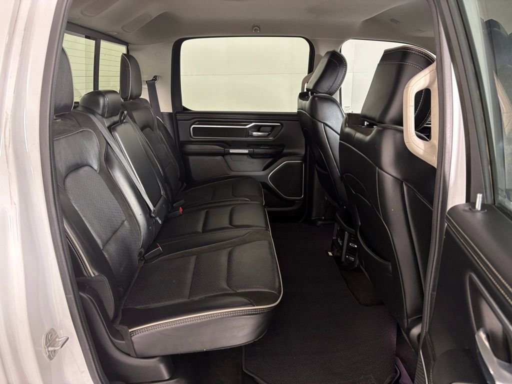 Used 2022 RAM 1500 Laramie AWD/4WD image 39