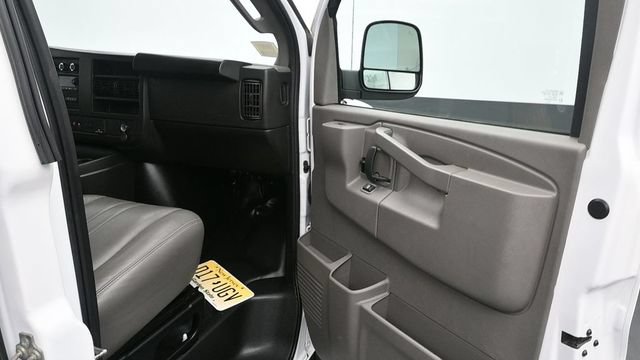 Used 2024 Chevrolet Express 3500 LS RWD image 16