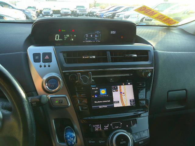 Used 2015 Toyota Prius V image 10