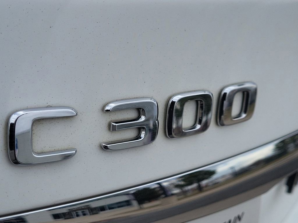 Used 2018 Mercedes-Benz C 300 4MATIC Sedan w/ Premium Package image 15