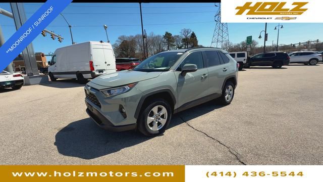 Used 2019 Toyota RAV4 XLE image 4