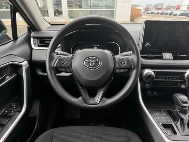 Used 2024 Toyota RAV4 LE image 21