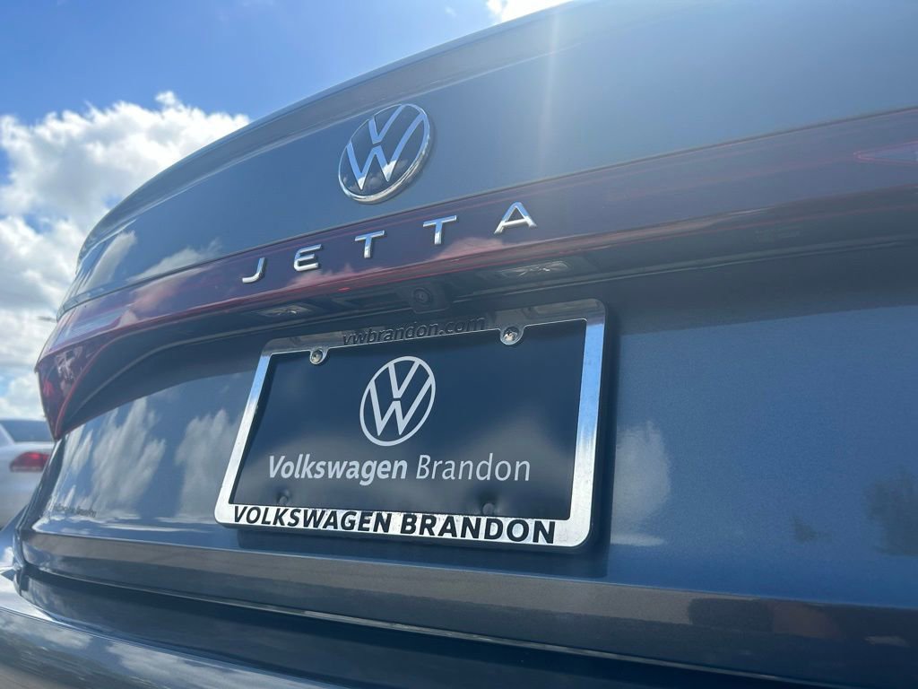 Used 2025 Volkswagen Jetta Sport image 45