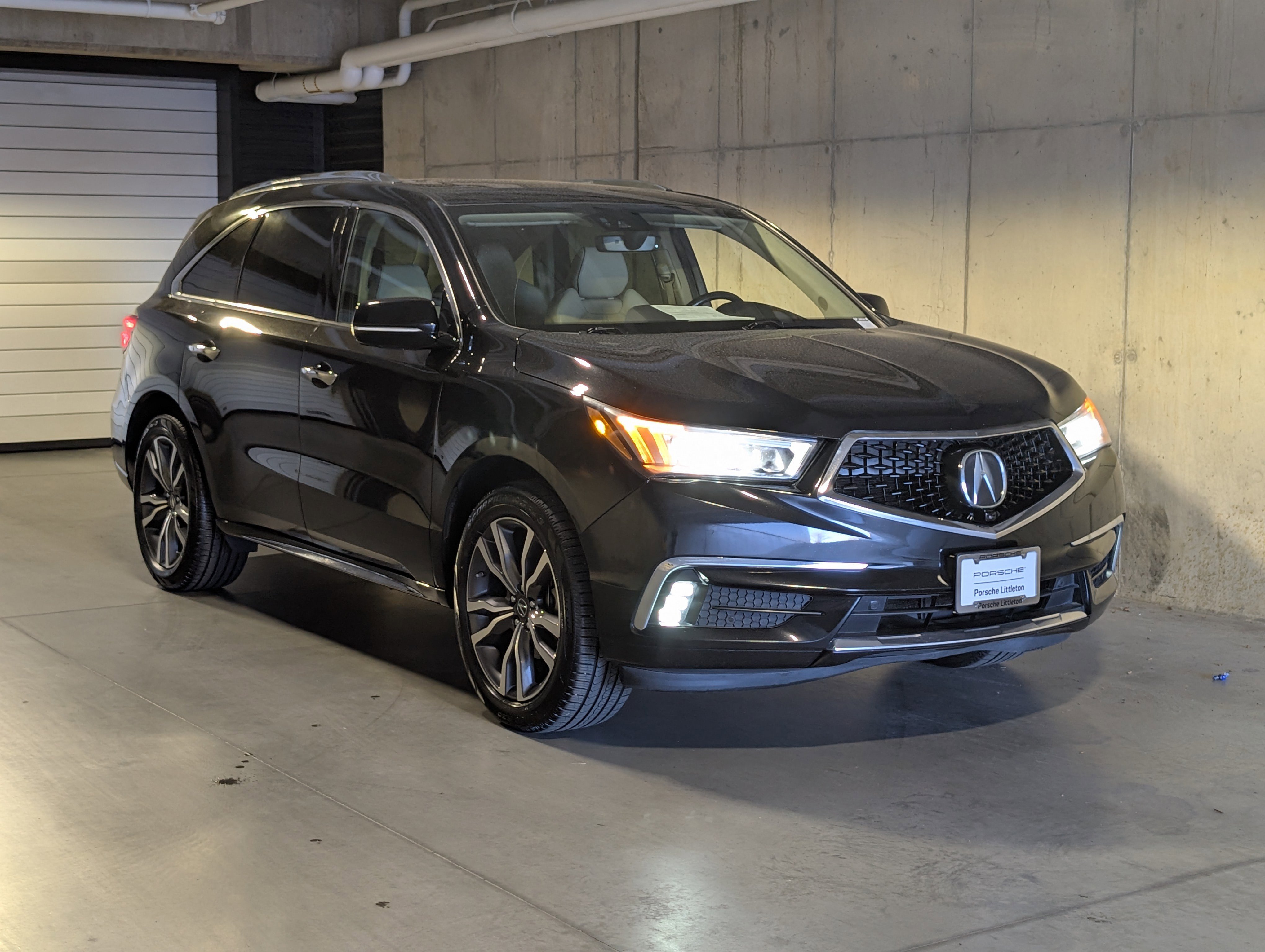 Used 2019 Acura MDX FWD w/ Advance Package image 11