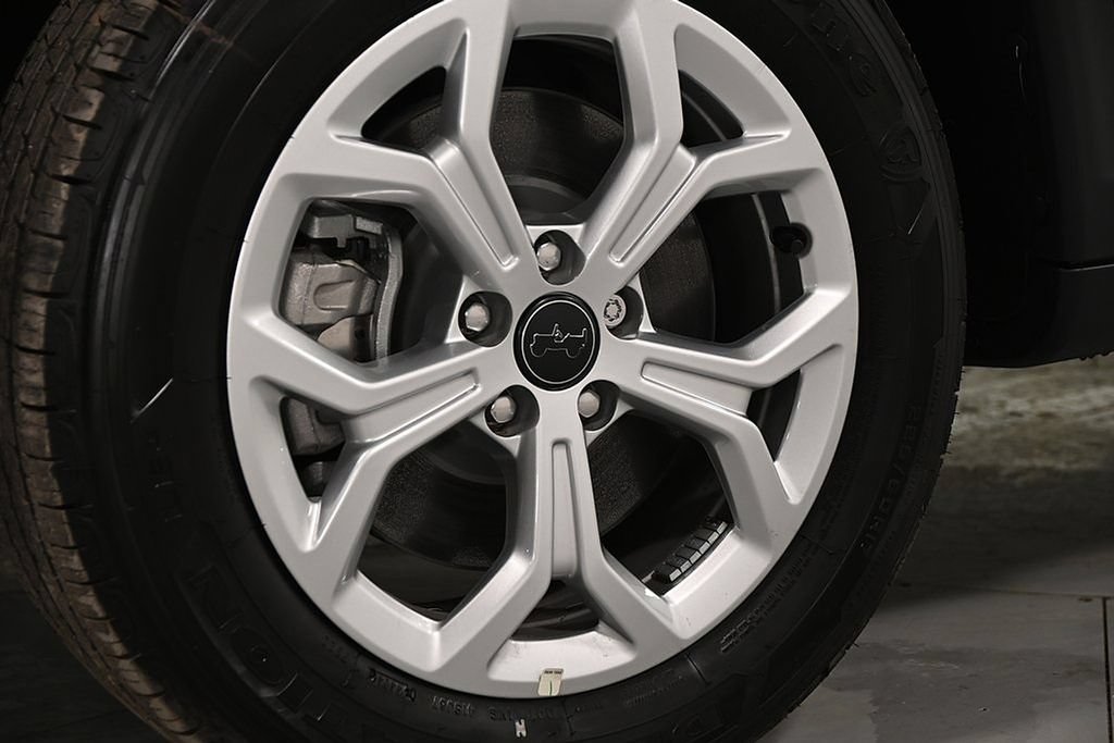 New 2025 Jeep Compass Sport AWD/4WD image 9
