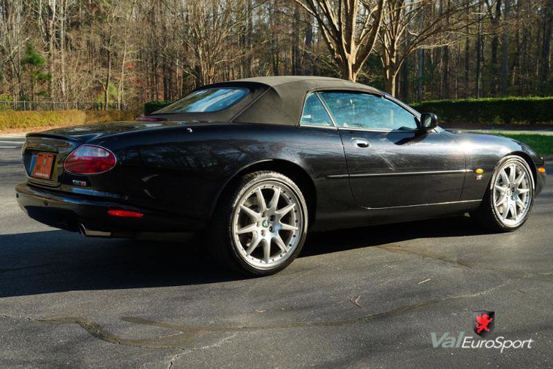 Used 2003 Jaguar XK8 Convertible image 16