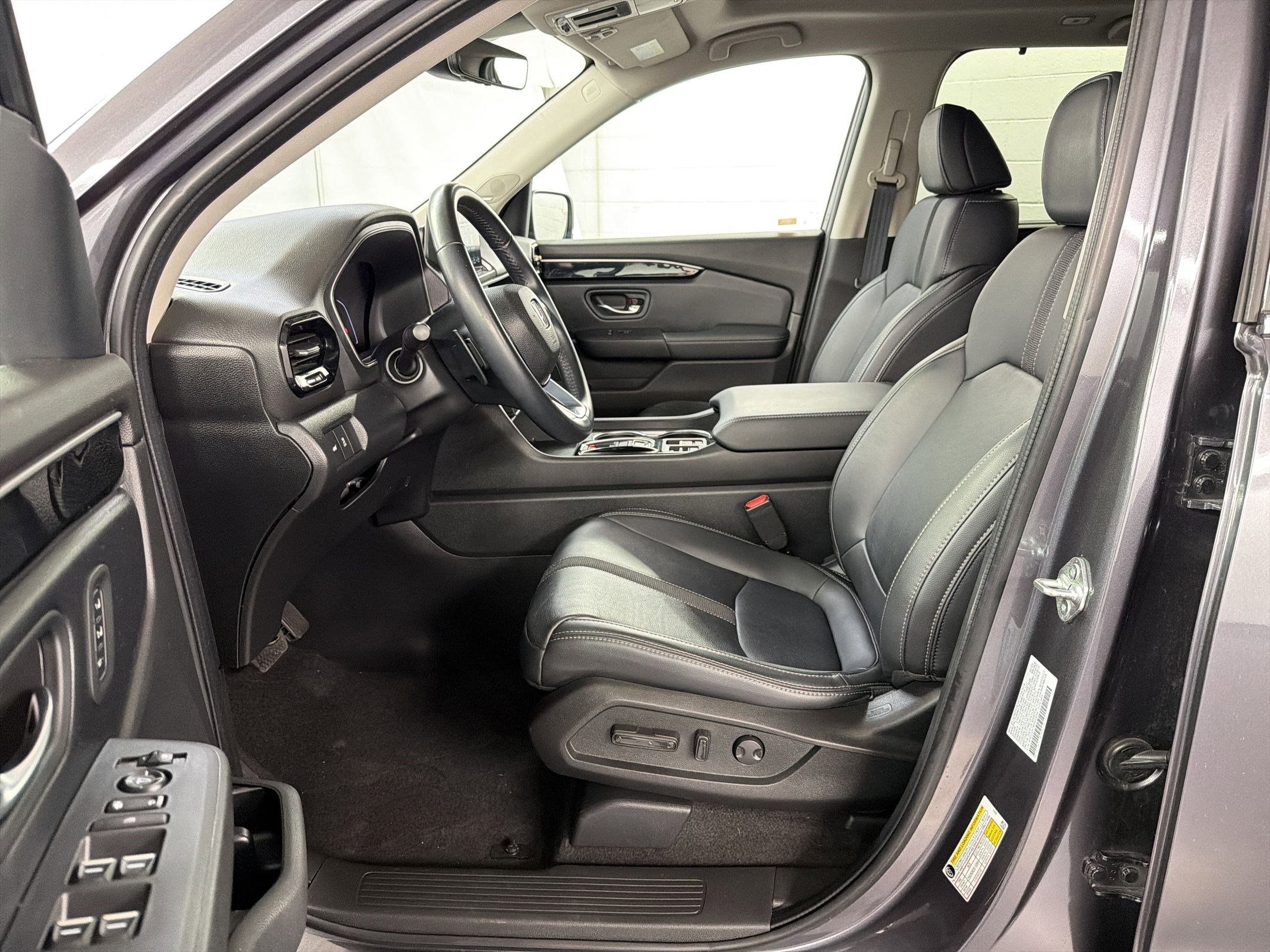 Certified 2023 Honda Pilot Touring image 5