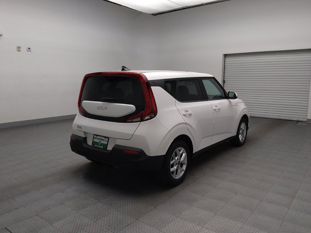 Used 2022 Kia Soul LX w/ Technology Package image 9