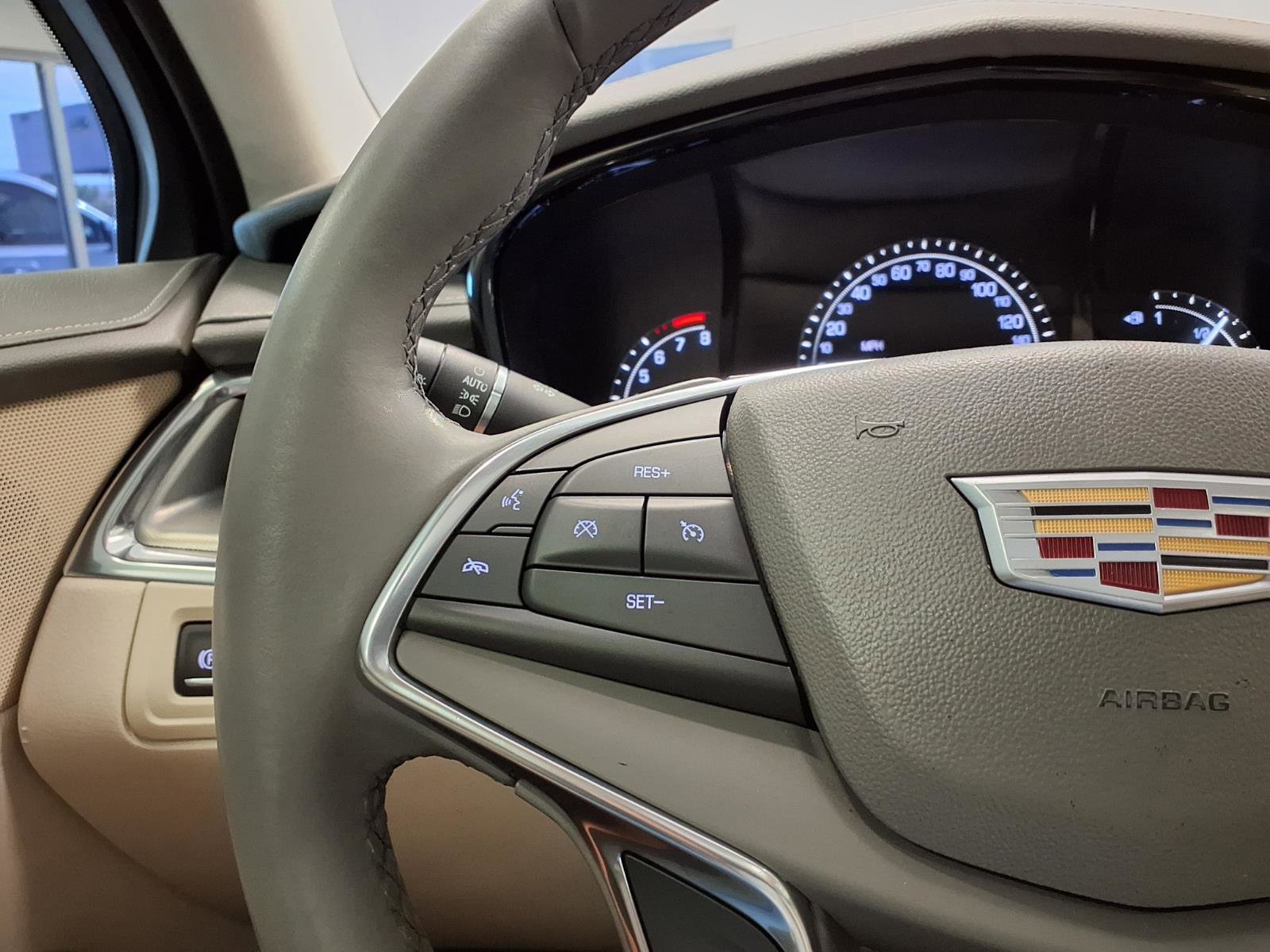 Used 2019 Cadillac XT5 Luxury FWD image 29