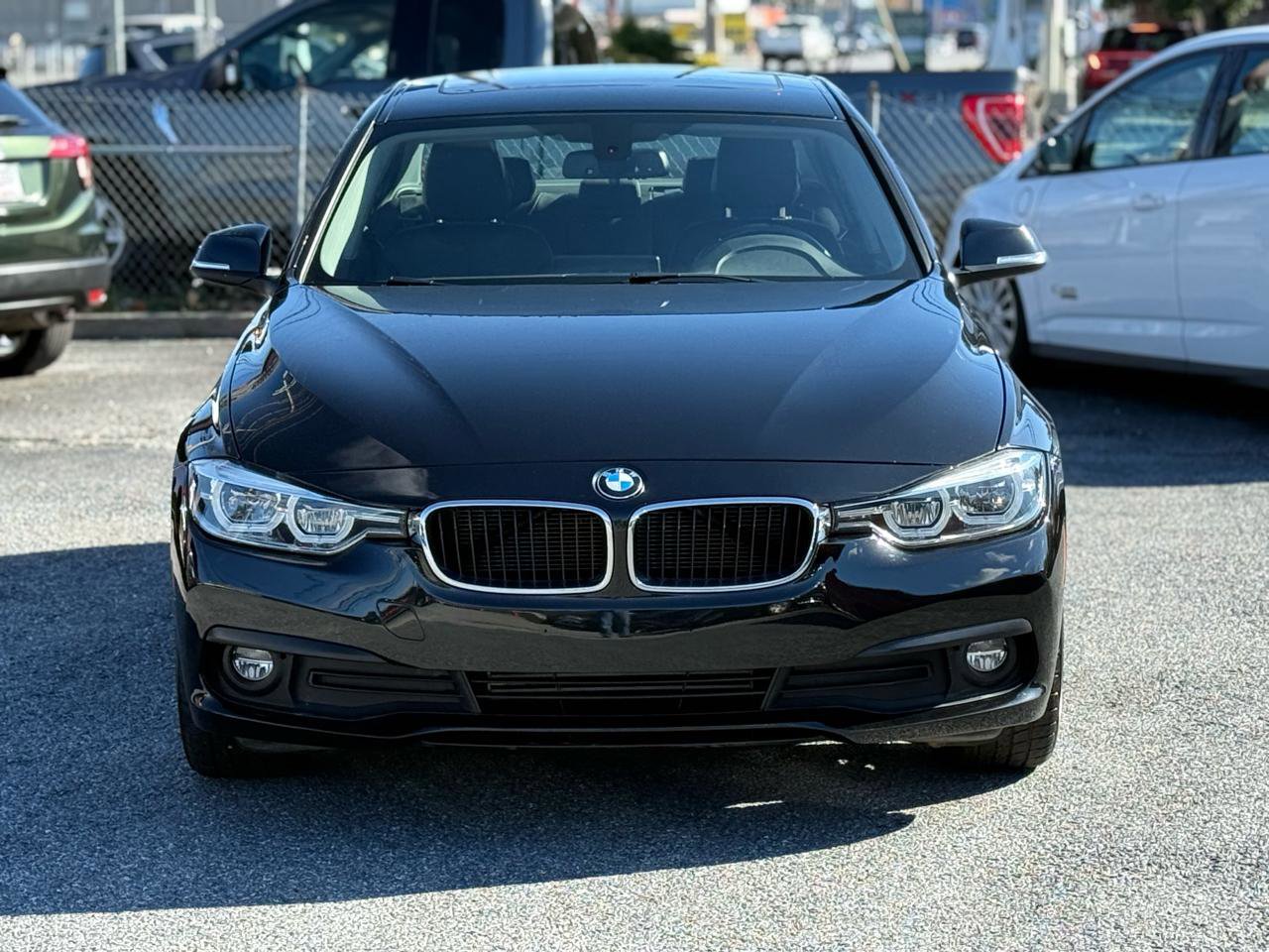 Used 2018 BMW 320i xDrive Sedan w/ Convenience Package image 7