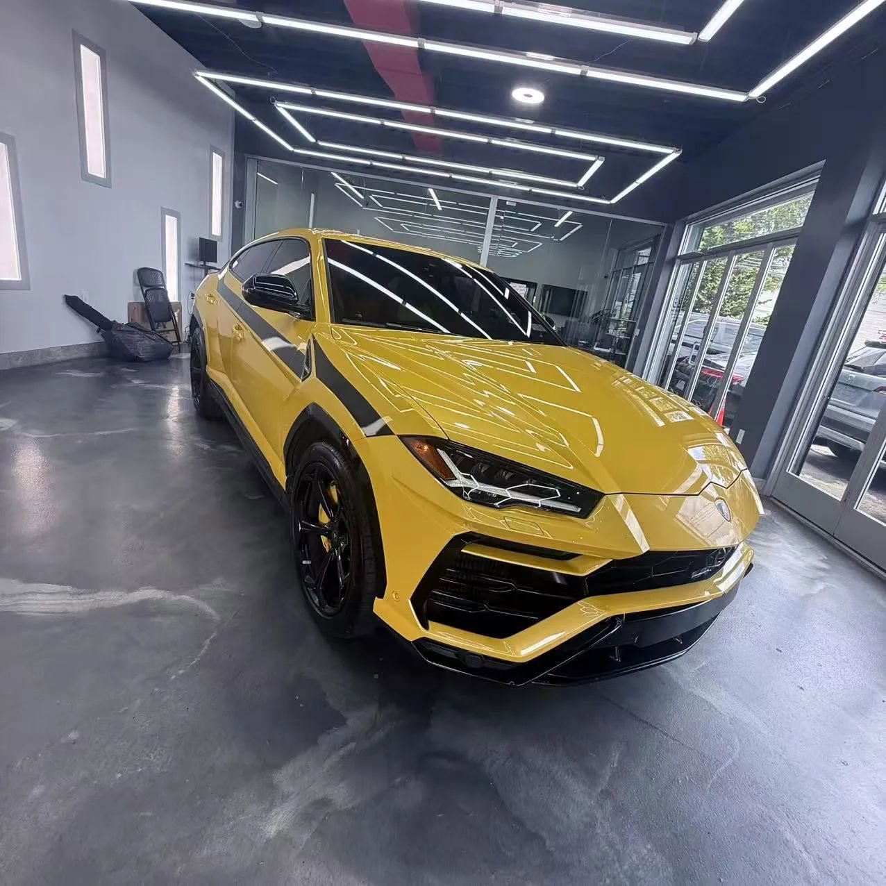 Used 2022 Lamborghini Urus image 3