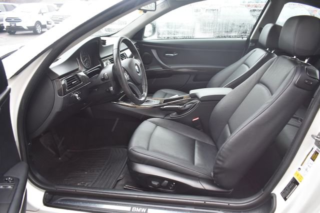 Used 2010 BMW 328i xDrive Coupe image 13