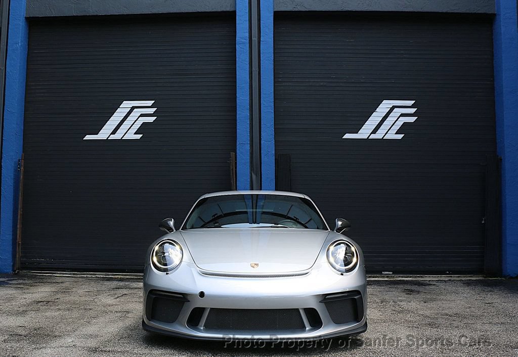 Used 2018 Porsche 911 GT3 w/ Sport Chrono Package RWD image 12