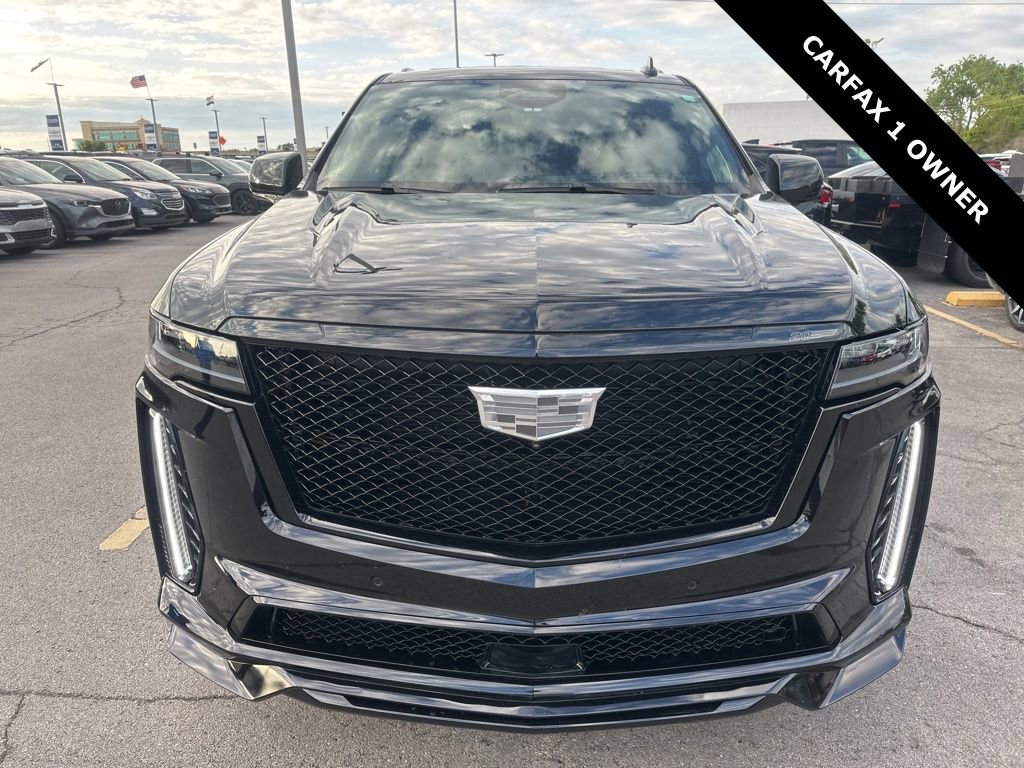 Used 2024 Cadillac Escalade V AWD/4WD image 3